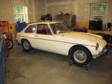 1967 MG MGB GT Snowberry White David Bandel