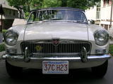 1965 MG MGB Old English White mike sofie